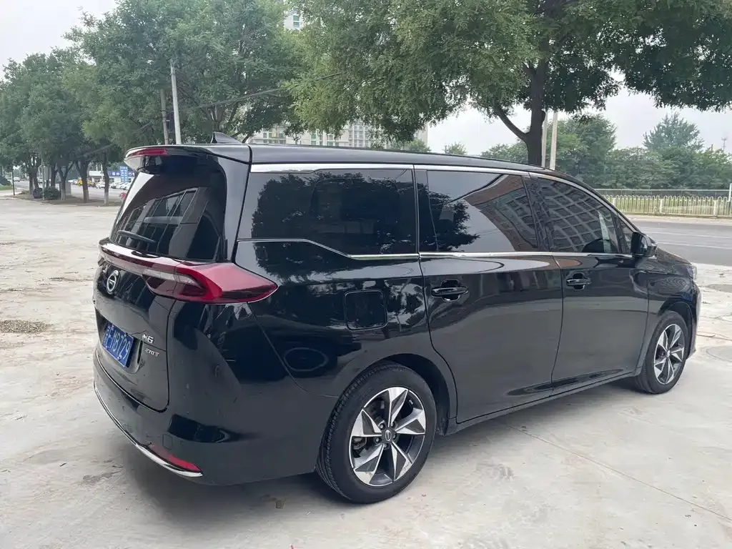GAC Motor Trumpchi M6 — фото 3