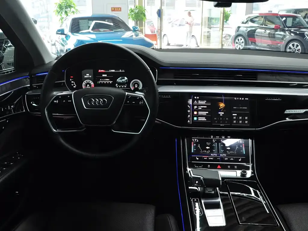 Audi A8 — фото 6