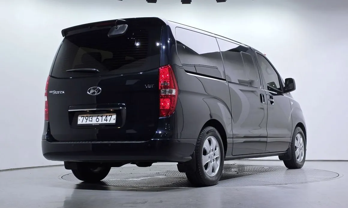 Hyundai Starex — фото 2