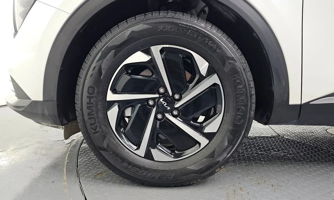 Kia Sportage — фото 10