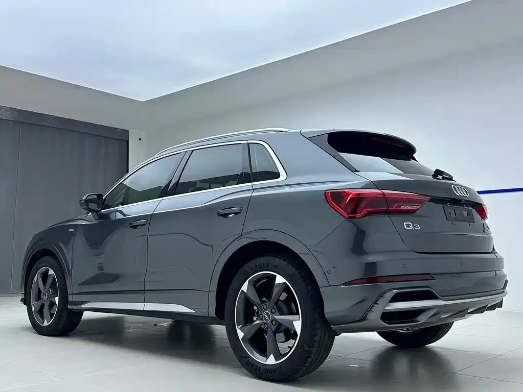 Audi Q3 — фото 3