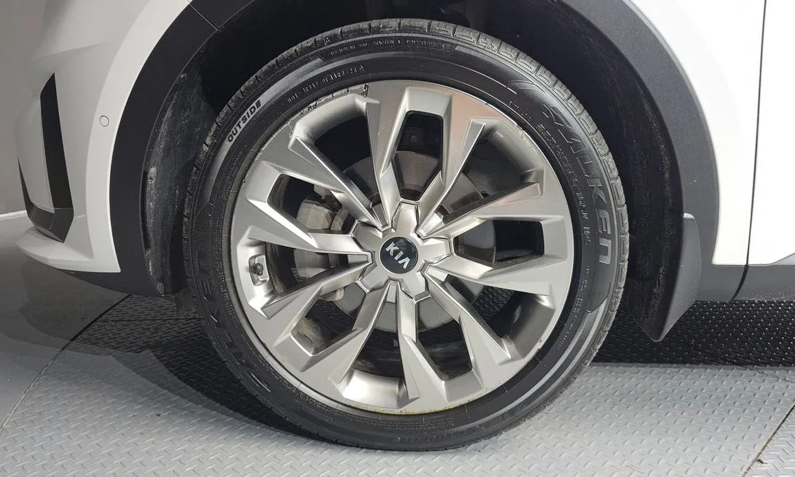Kia Sorento — фото 3