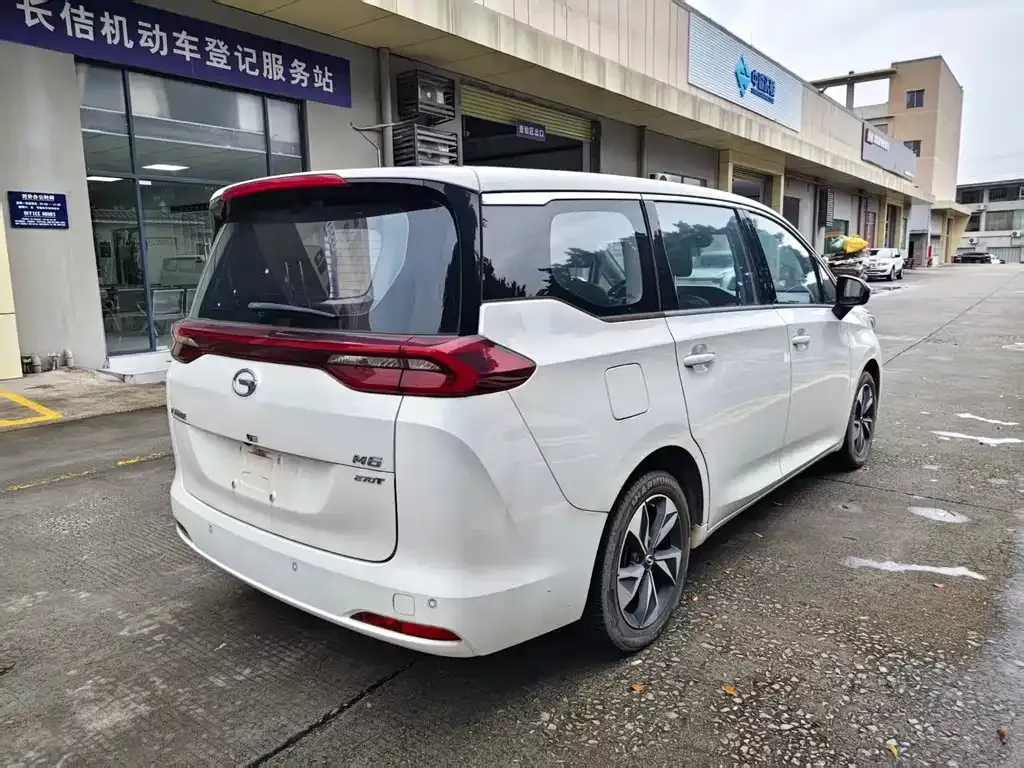 GAC Motor Trumpchi M6 — фото 4