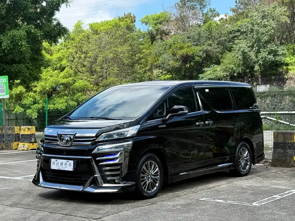 Toyota Vellfire — фото 9