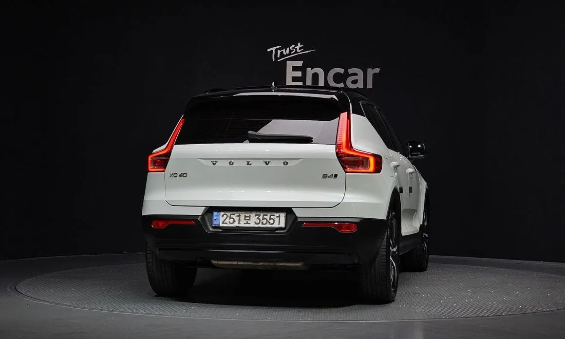 Volvo XC40 2021 из KR, фото 4