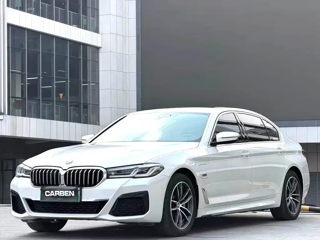 BMW 5 Series New Energy — фото 1