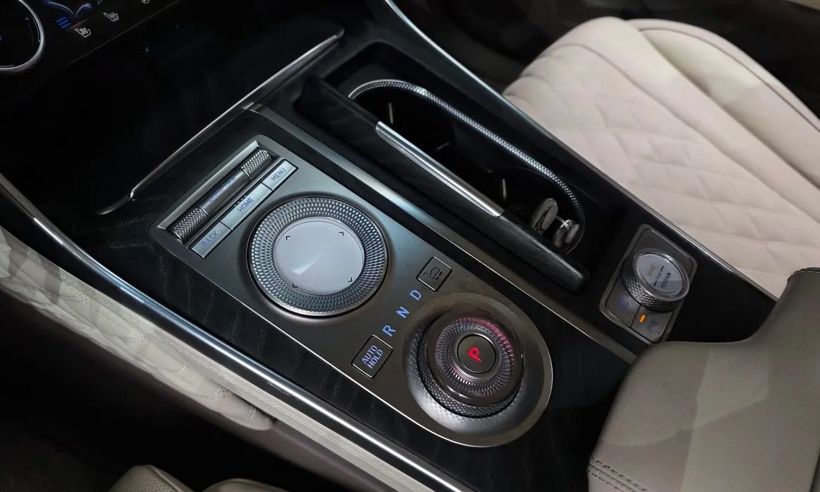 Genesis GV80 — фото 10
