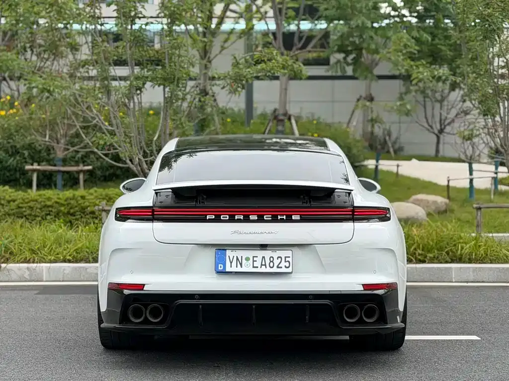Porsche Panamera — фото 6