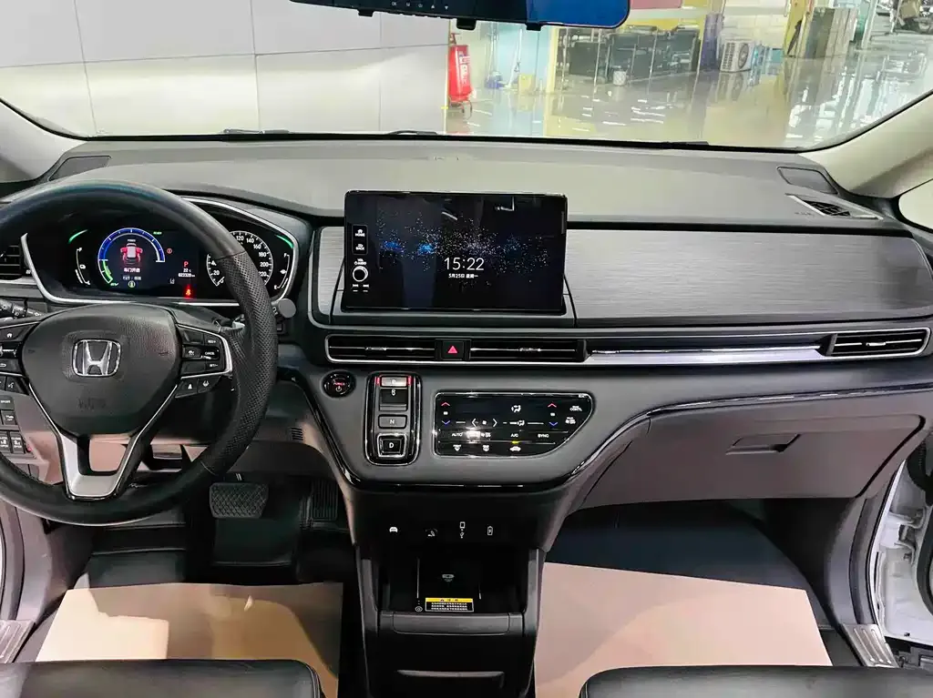 Honda Elysion 2024 из CN, фото 7