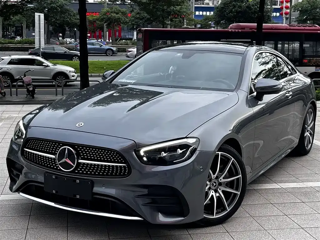 Mercedes-Benz E-Class (Import) — фото 1