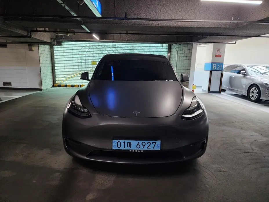 Tesla Model Y — фото 8