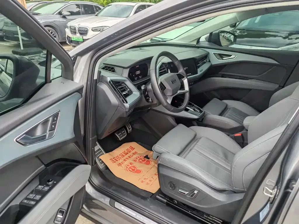 Audi Q5 e-tron — фото 6