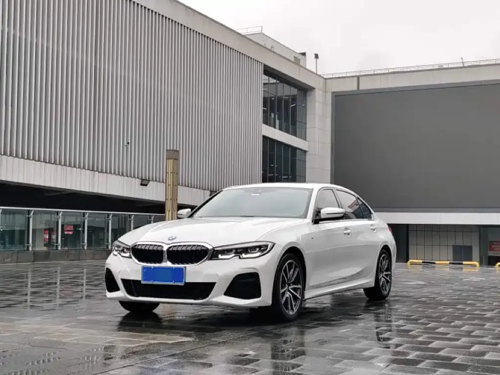 BMW 3 Series — фото 1