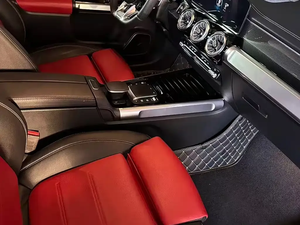 Mercedes-Benz GLB AMG — фото 3