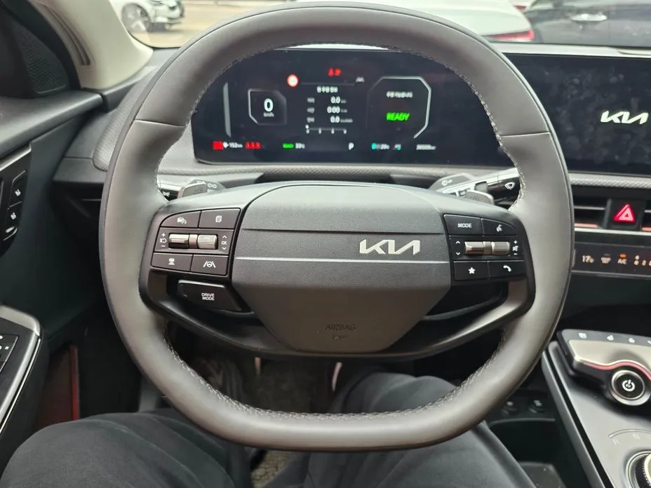 Kia EV6 — фото 5
