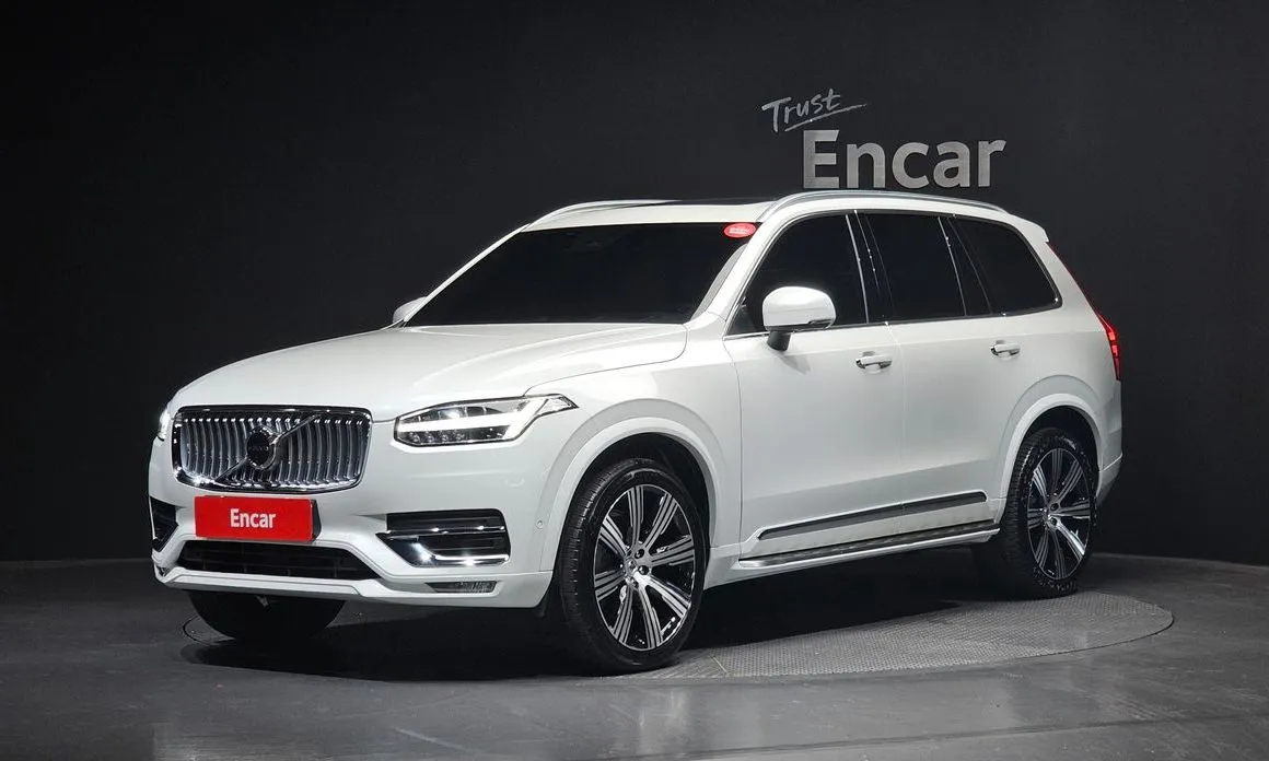 Volvo XC90 — фото 1