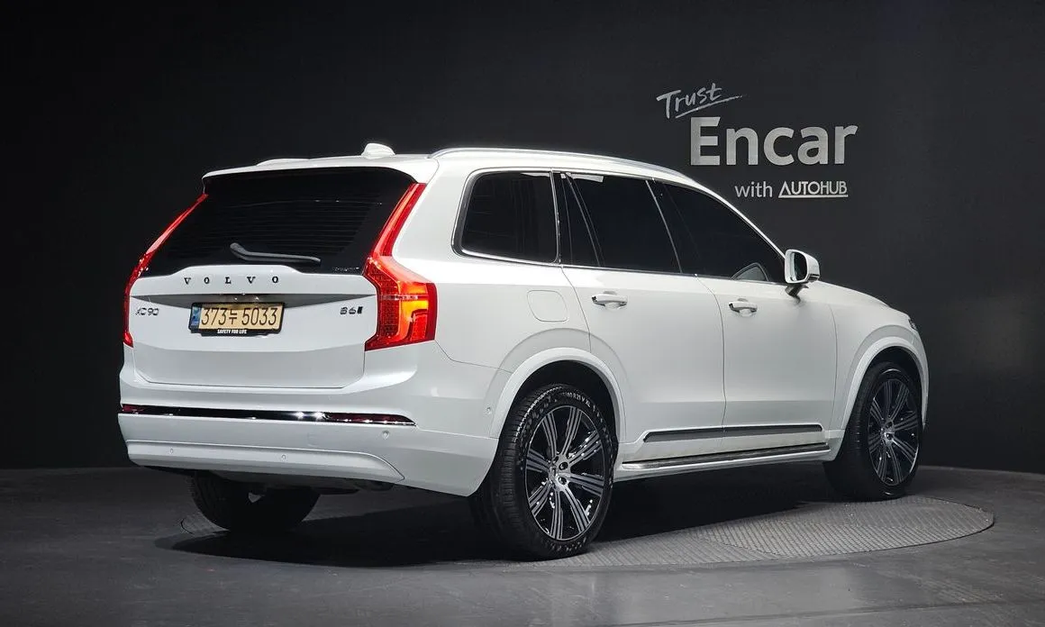 Volvo XC90 — фото 8