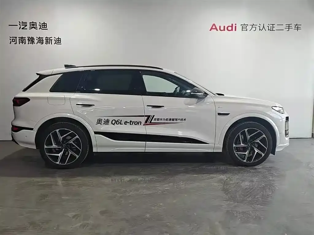 Audi Q6L e-tron — фото 5