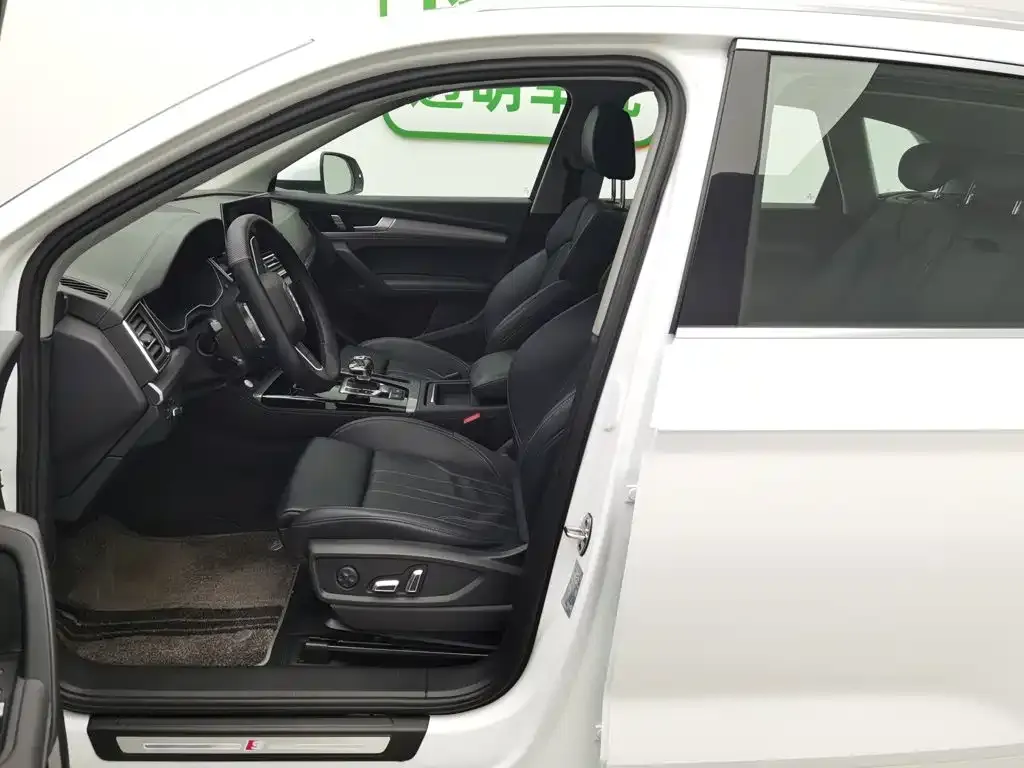 Audi Q5L 2024 из CN, фото 8