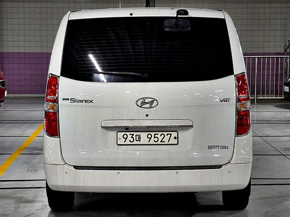 Hyundai Starex — фото 8