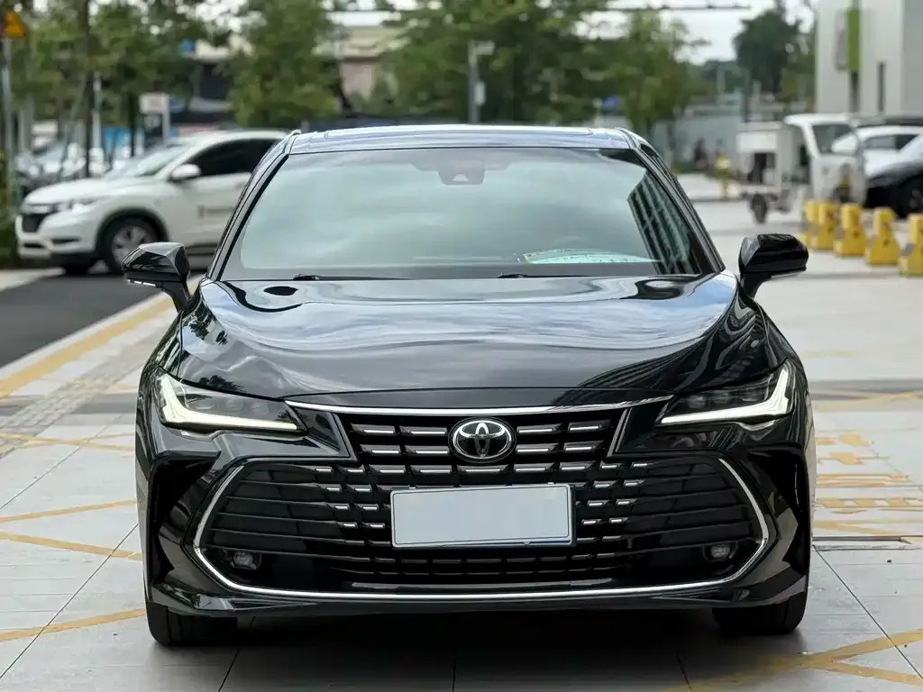 Toyota Avalon 2024 из CN, фото 2