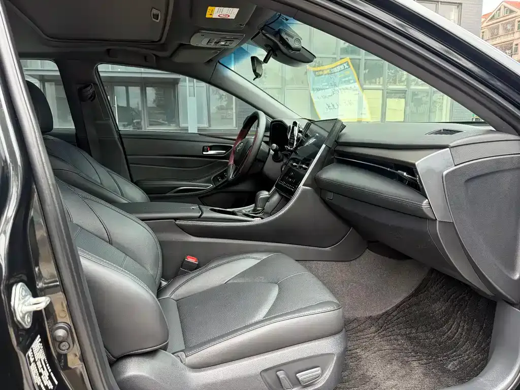 Toyota Avalon 2024 из CN, фото 4