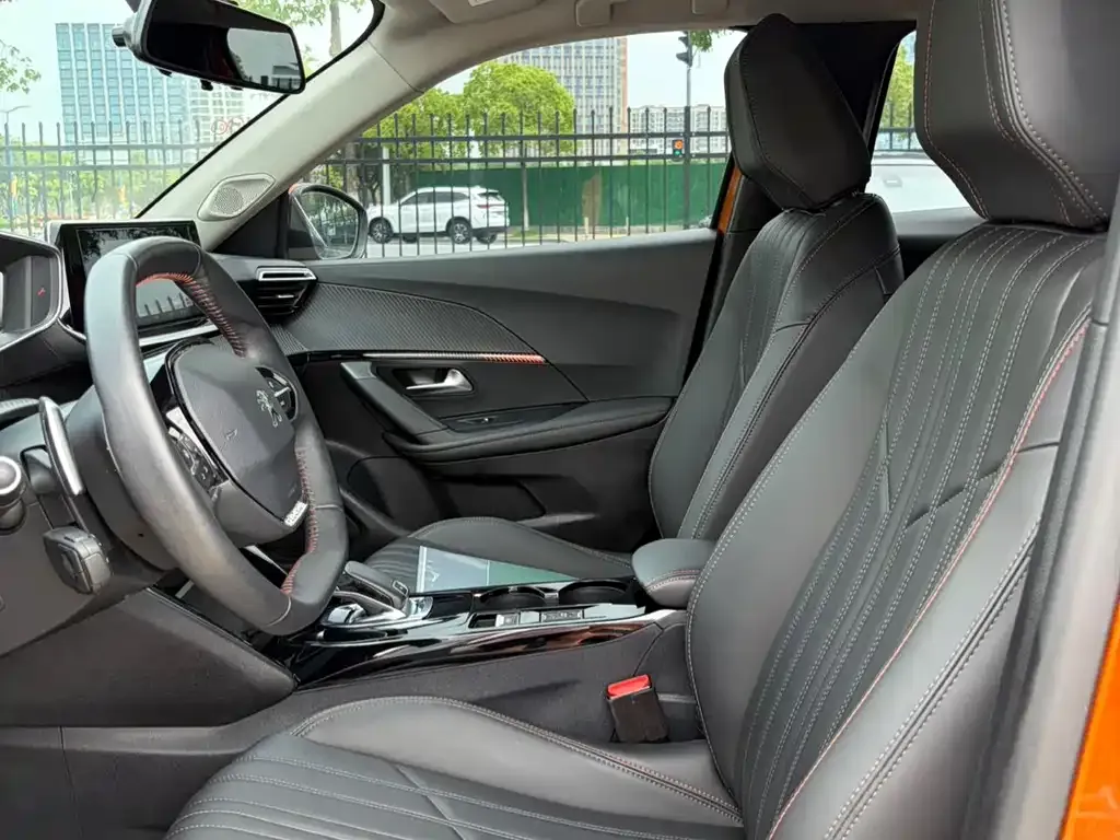 Peugeot 2008 2022 из CN, фото 5