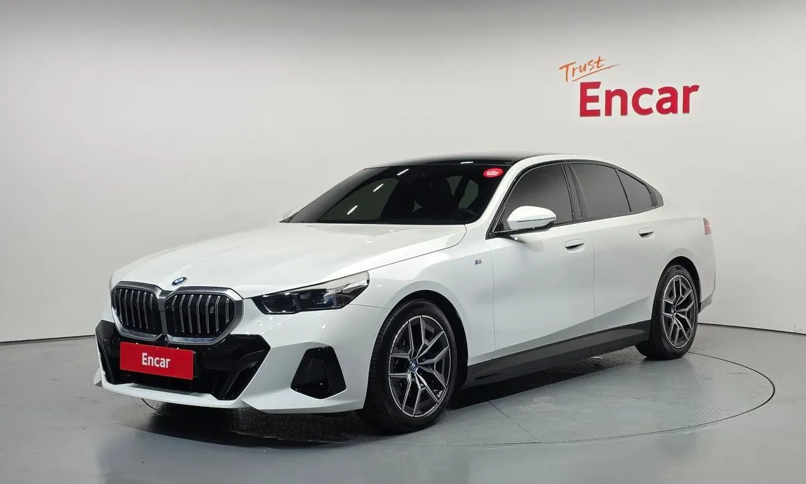 BMW i5