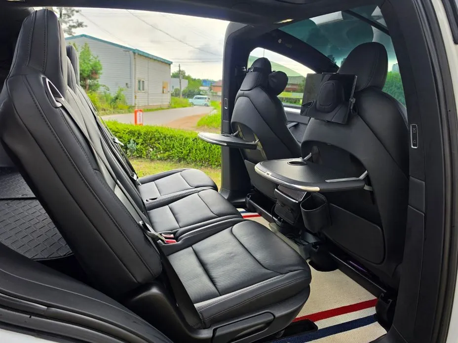Tesla Model X — фото 5