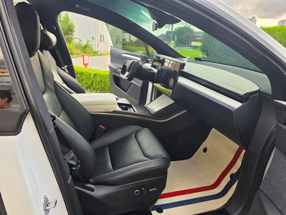 Tesla Model X — фото 9