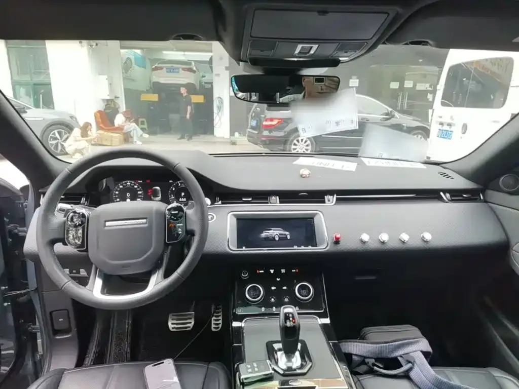 Land Rover Evoque — фото 9