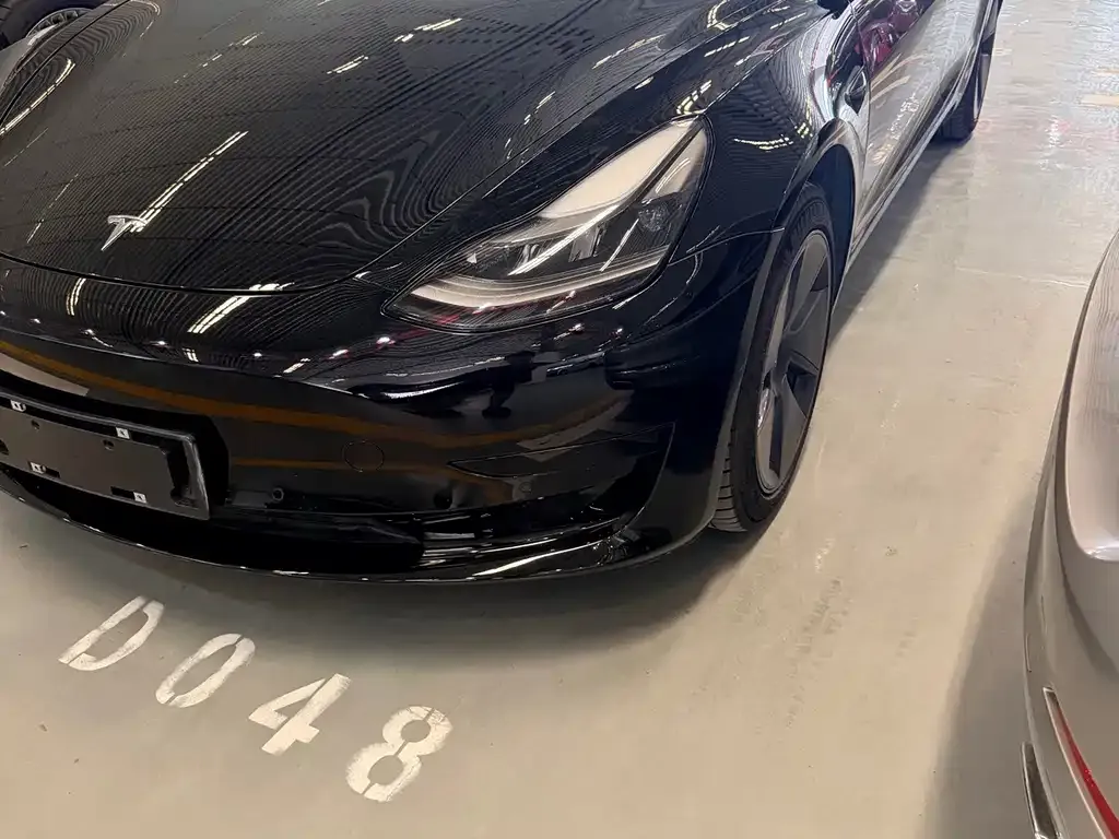 Tesla Model 3 — фото 3