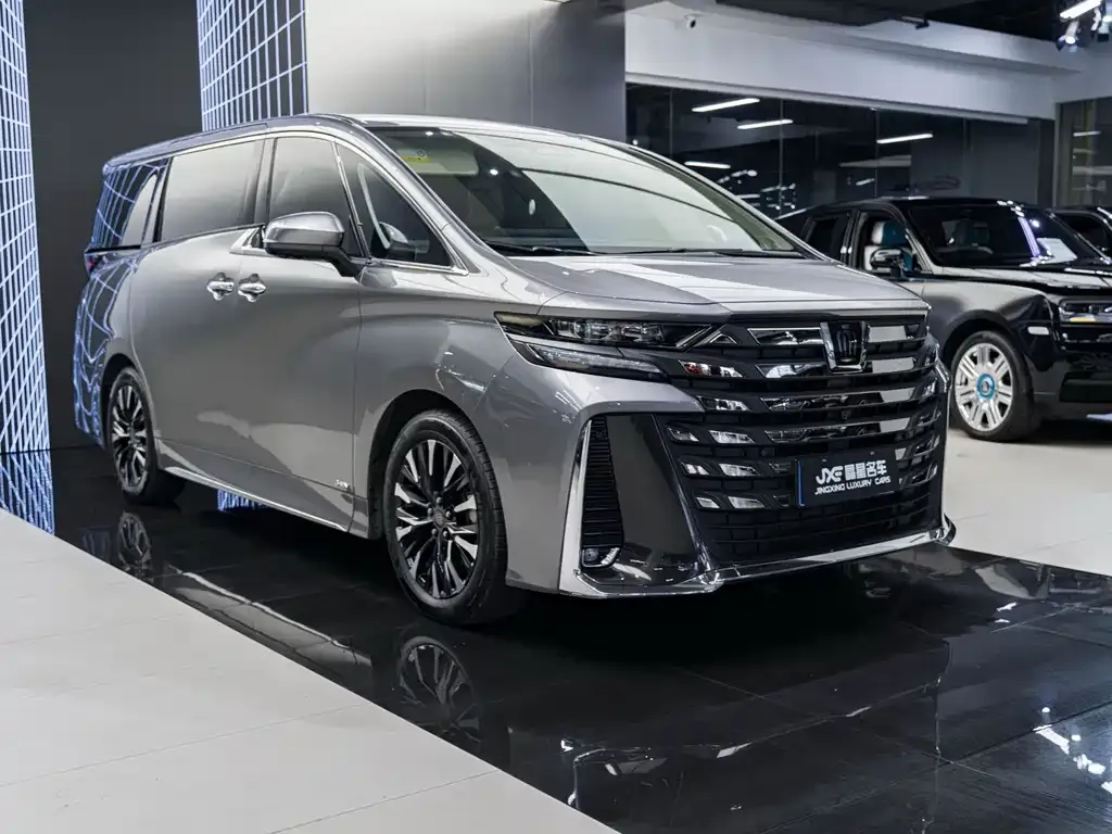 Toyota Vellfire — фото 10