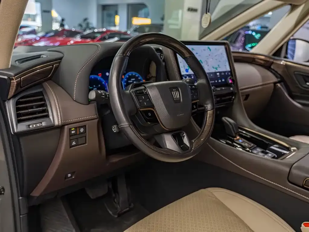 Toyota Vellfire — фото 3