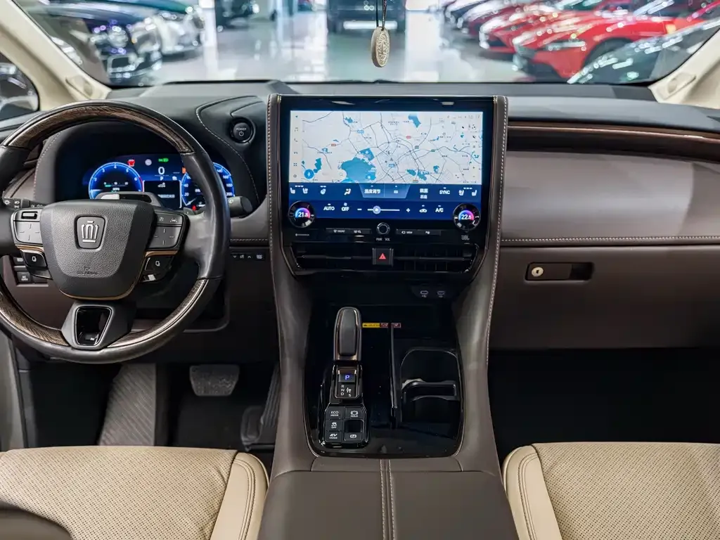 Toyota Vellfire — фото 7