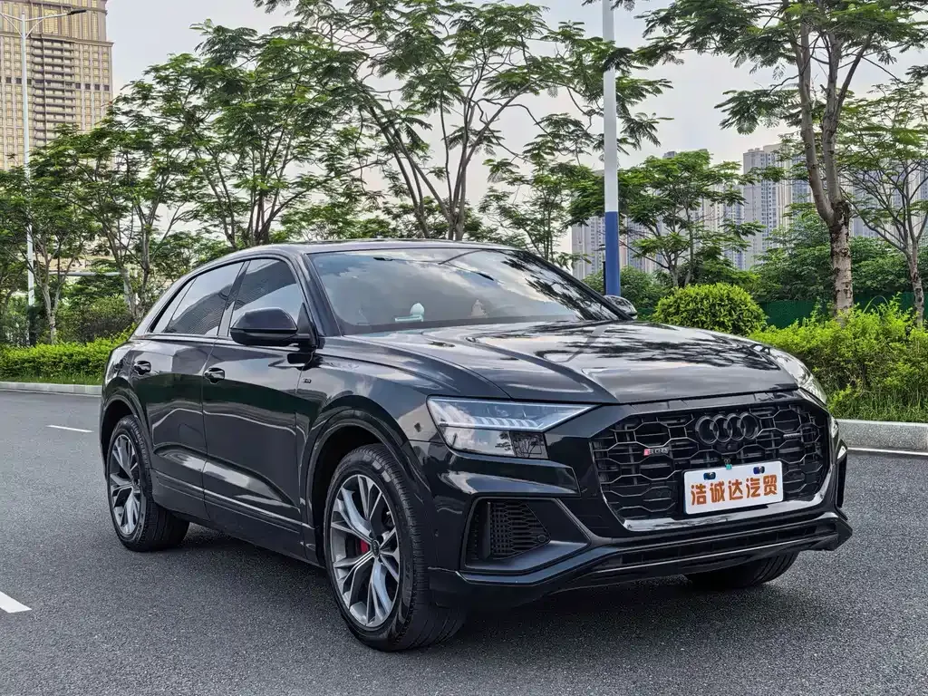 Audi Q8 — фото 9
