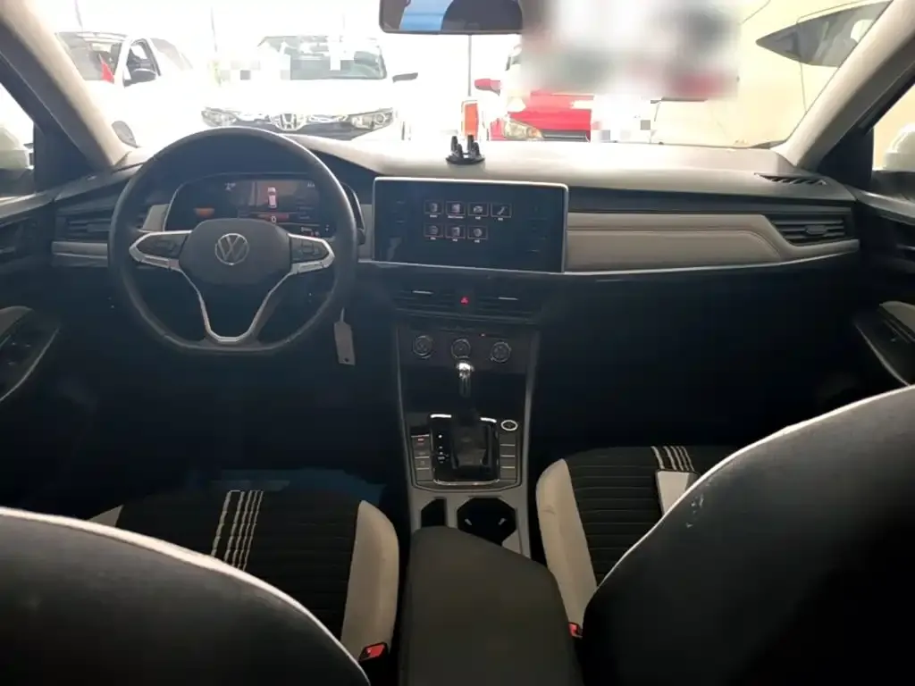 Volkswagen Bora 2024 из CN, фото 3