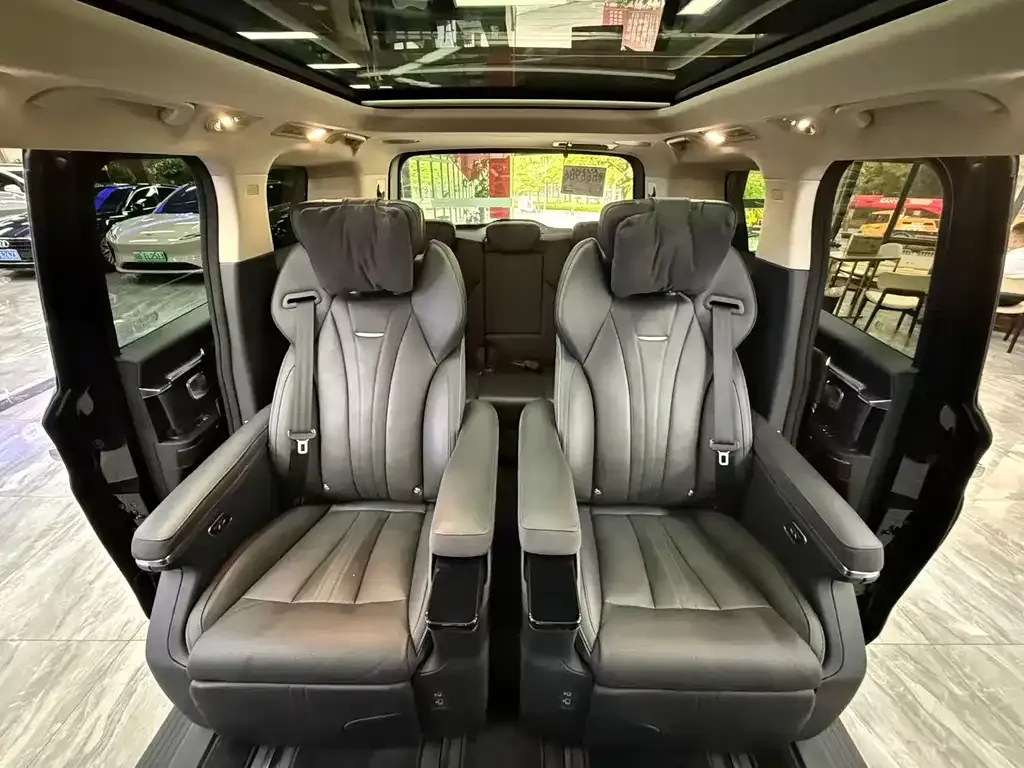 Hongqi HQ9 PHEV 2024 из CN, фото 5
