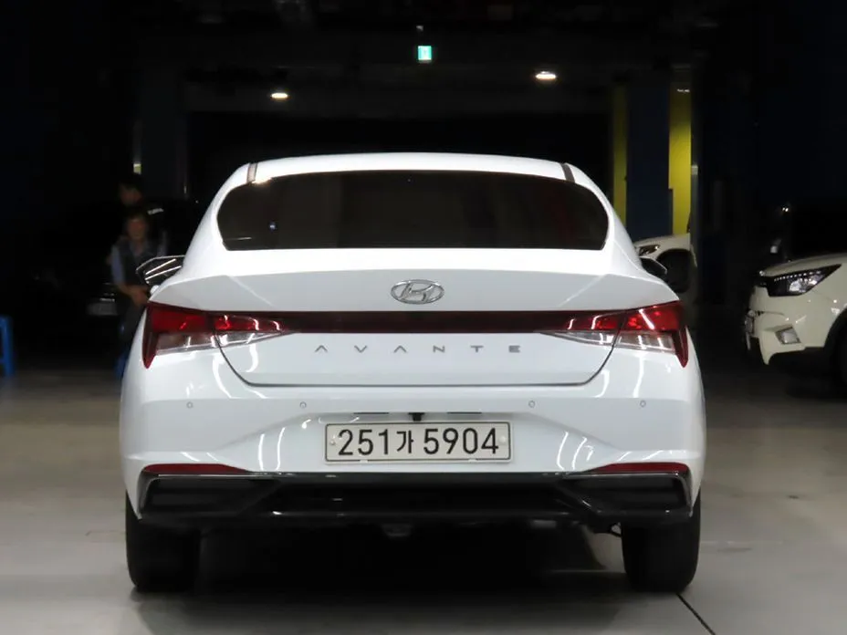 Hyundai AVANTE — фото 2