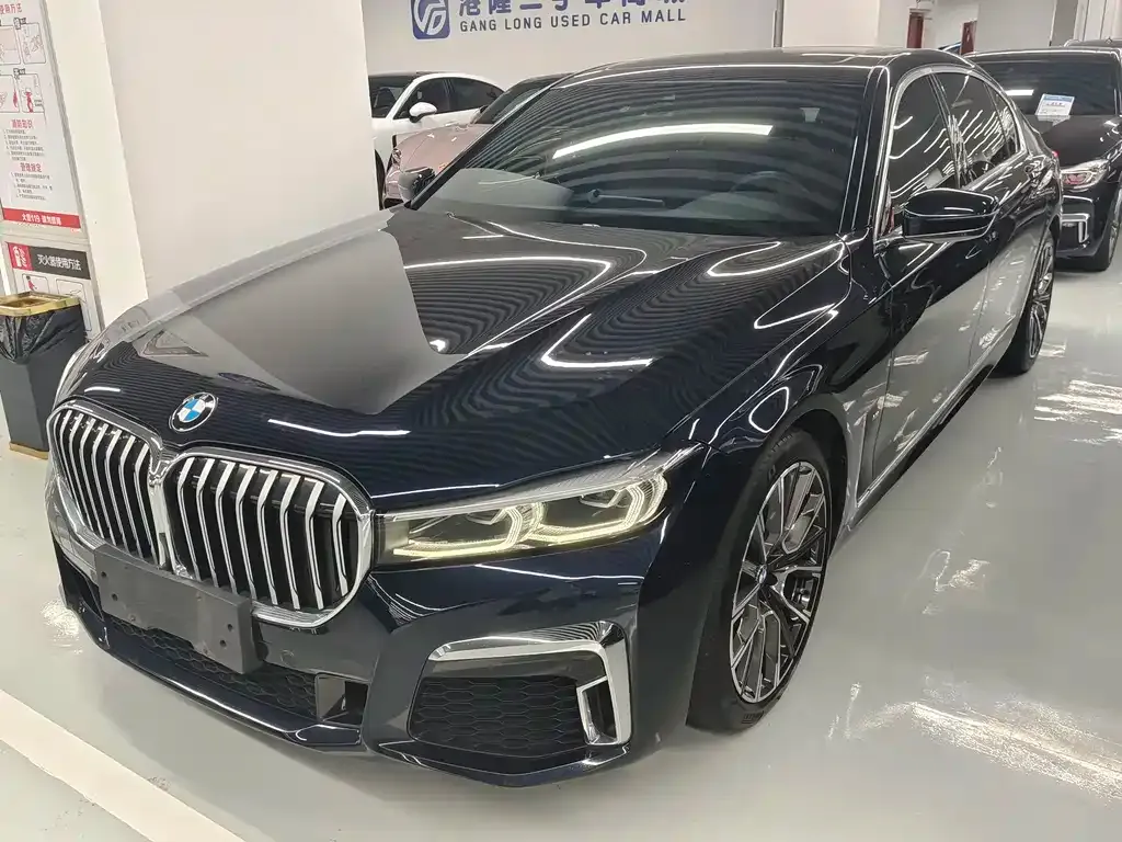BMW 7 Series — фото 1