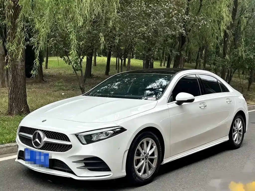 Mercedes-Benz A-Class — фото 1