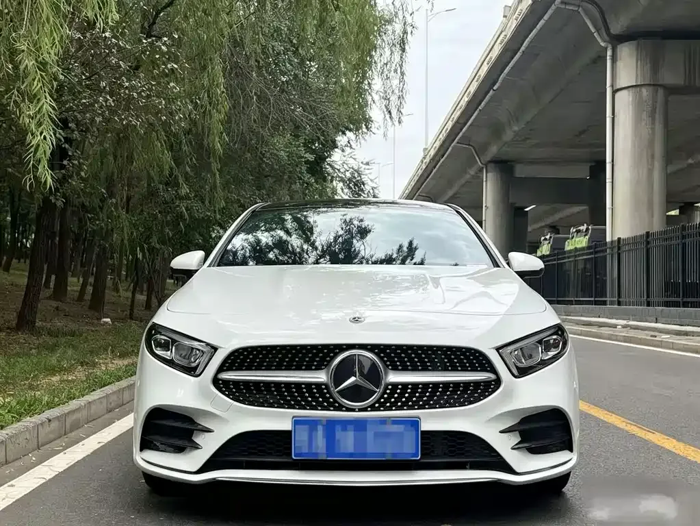 Mercedes-Benz A-Class — фото 10
