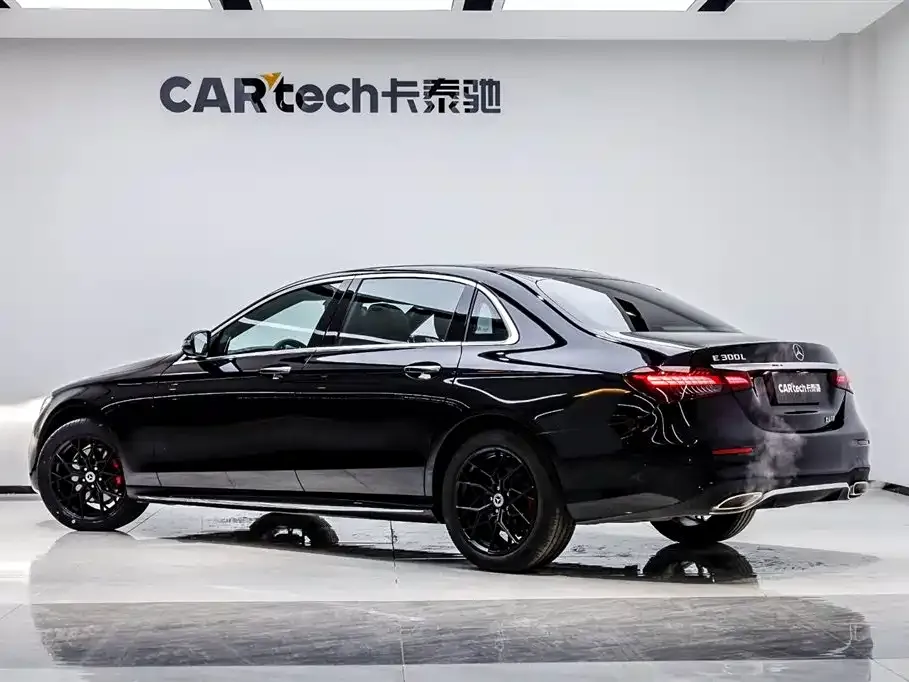Mercedes-Benz E-Class — фото 10