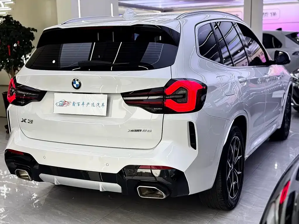 BMW X3 — фото 9