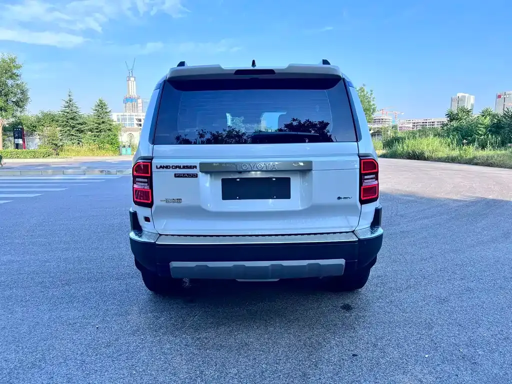 Toyota Prado 2025 из CN, фото 8