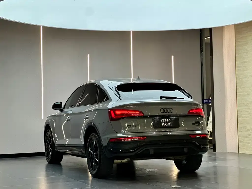 Audi Q5L Sportback — фото 8