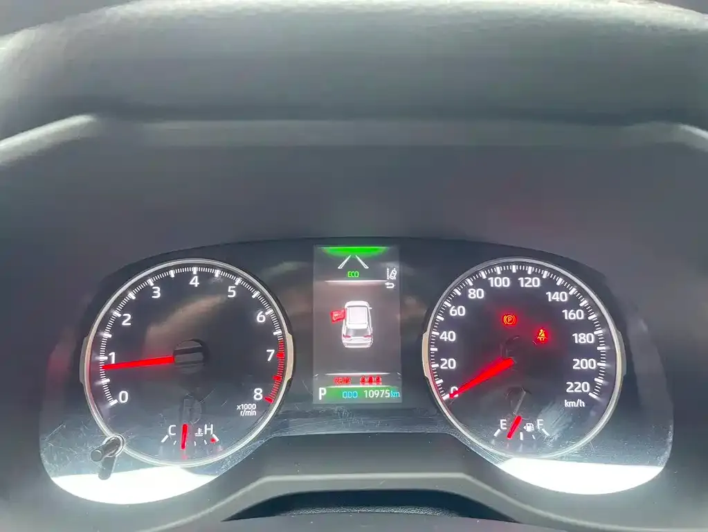 Toyota RAV4 2024 из CN, фото 6