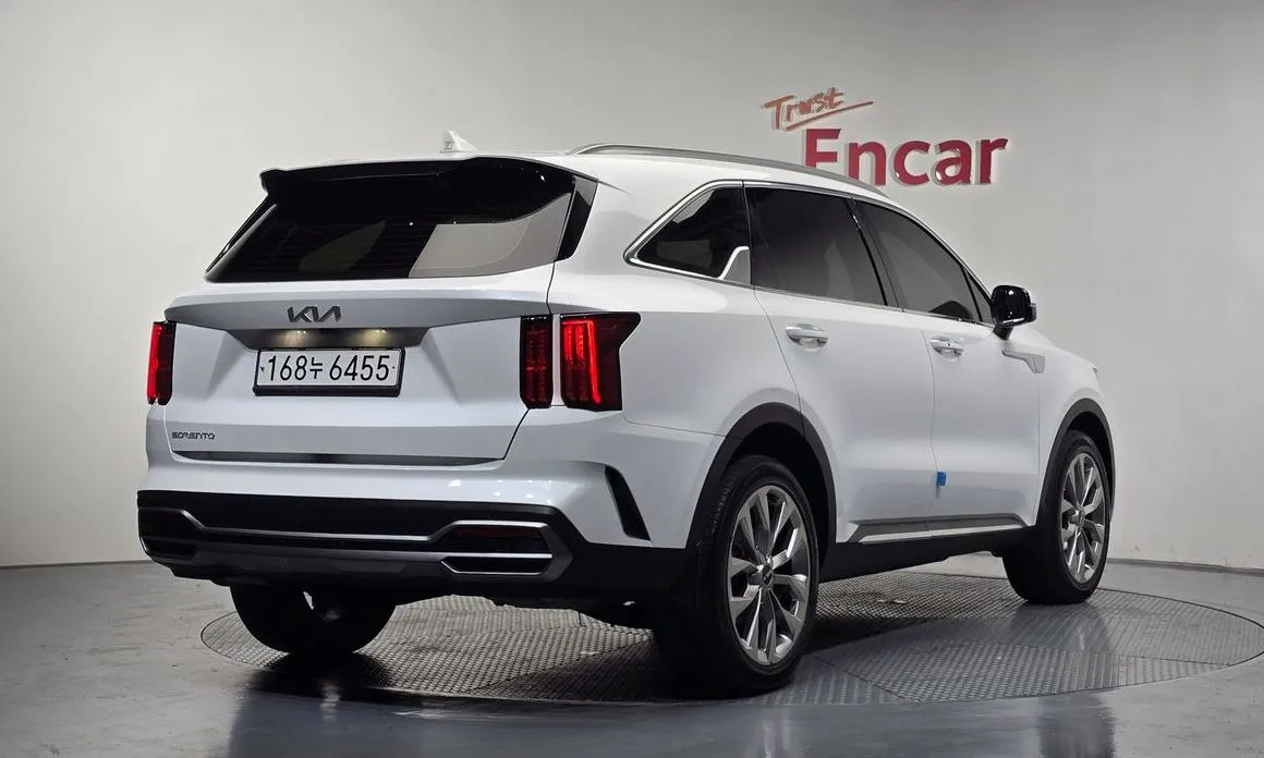 Kia Sorento — фото 9