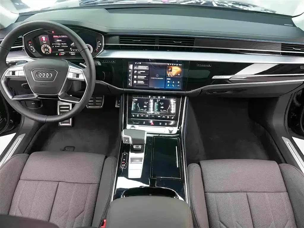 Audi A8 — фото 9