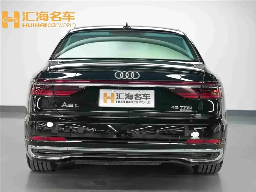 Audi A8 — фото 2